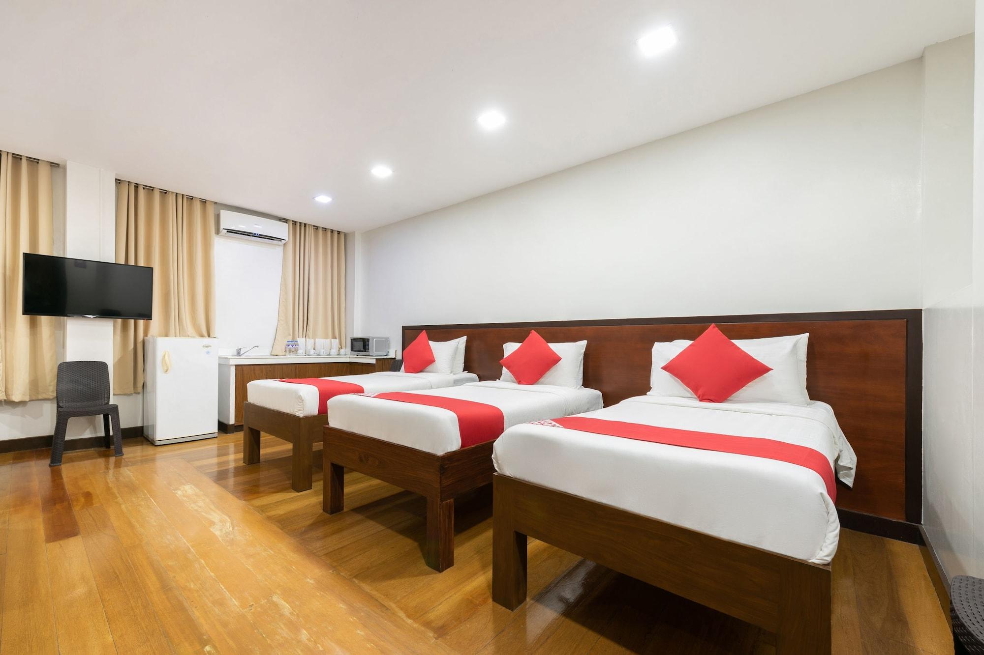 West Makati Hotel Makati City Exteriér fotografie
