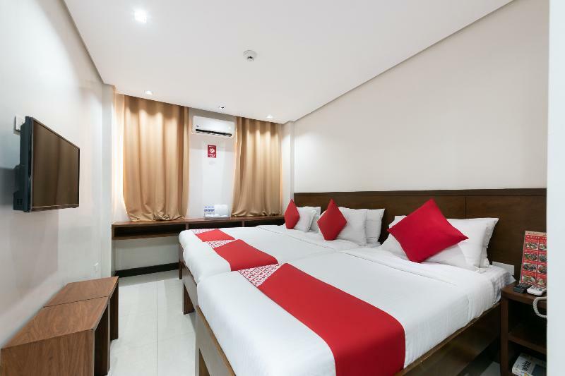 West Makati Hotel Makati City Exteriér fotografie
